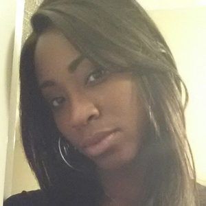 Meet your Posher, Lakisha